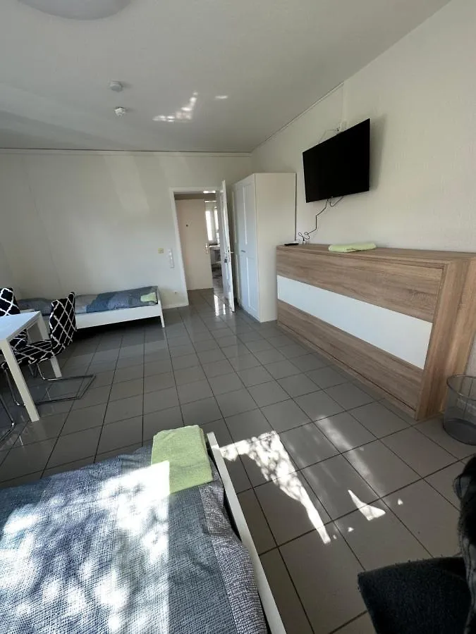 Gaestezimmer - Elbert Apartment Hoesbach
