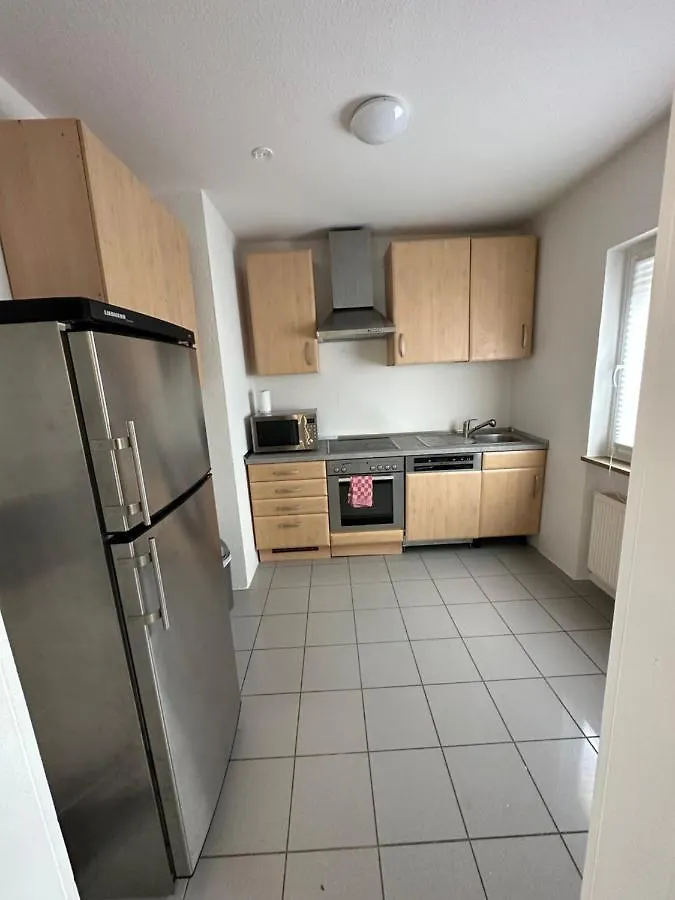 Gaestezimmer - Elbert Apartment Hoesbach Homestay